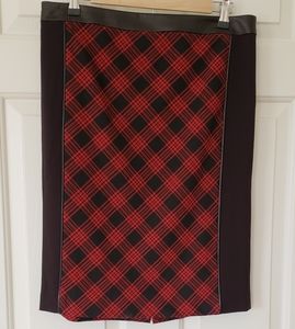 Plaid Holiday Skirt in Red & Black - 8